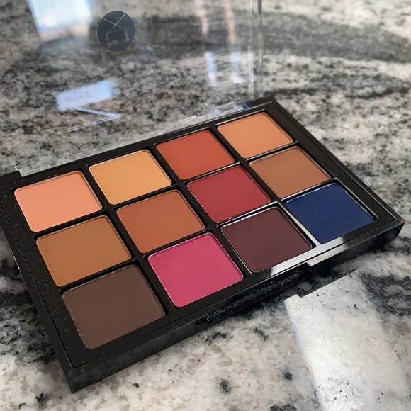 VISEART Never Used Neutral Matte Eyeshadow Palette - Picture 2 of 6